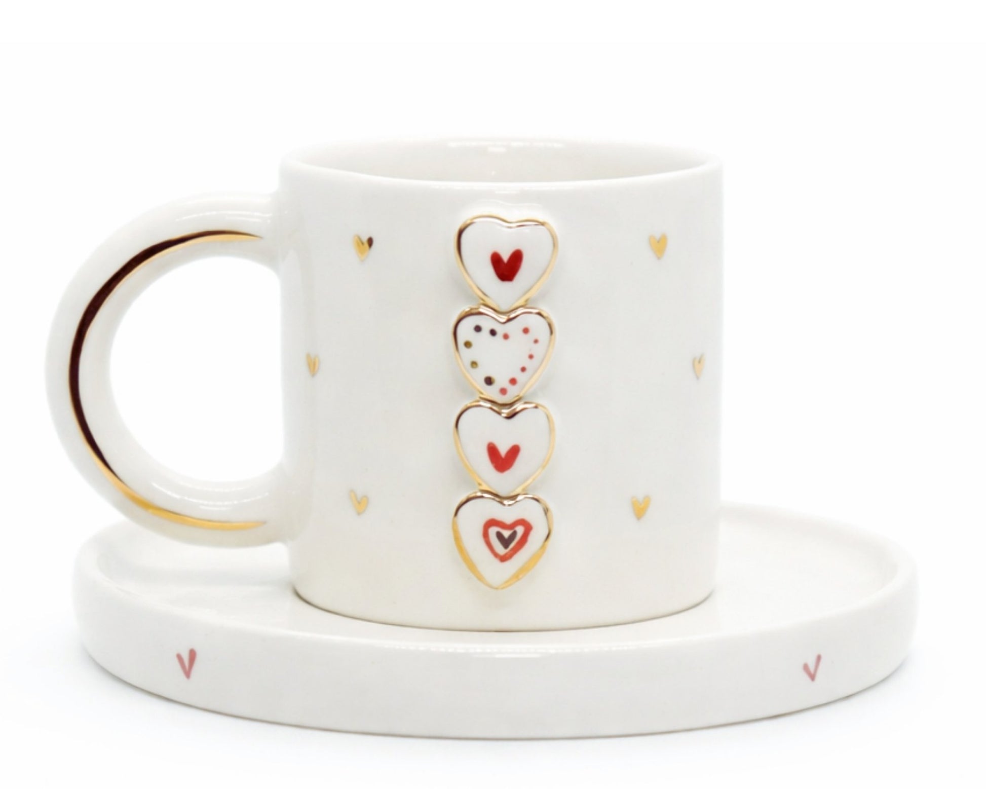 Hediyelik kırmızı kalp sütunu desenli el yapımı seramik fincan, 24K altın dekorlu premium handmade love series temalı tasarım fincan ve tabağı.